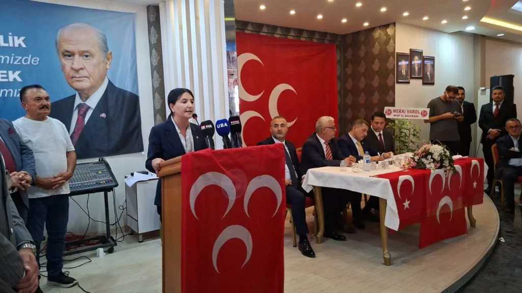 MHP Merkez İlçe’den Gövde Gösterisi: Melike Boran İsmailoğulları Güven Tazeledi – Kırıkkale Haber, Son Dakika Kırıkkale Haberleri MHP Merkez İlçe’den Gövde Gösterisi: Melike Boran İsmailoğulları Güven Tazeledi - Kırıkkale Haber, Son Dakika Kırıkkale Haberleri