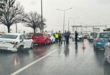 Yağış Kazayı Beraberinde Getird.Bağdat Köprüde Zincirleme Kaza - Kırıkkale Haber, Son Dakika Kırıkkale Haberleri