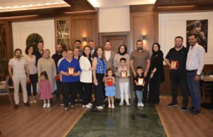 Baro’dan Yönetim Kurulu Üyelerine Plaket – Kırıkkale Haber, Son Dakika Kırıkkale Haberleri Baro’dan Yönetim Kurulu Üyelerine Plaket - Kırıkkale Haber, Son Dakika Kırıkkale Haberleri