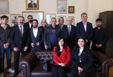 Kırıkkale CHP Heyetinden Kılıçdaroğlu'na Ziyaret - Kırıkkale Haber, Son Dakika Kırıkkale Haberleri Kırıkkale CHP Heyetinden Kılıçdaroğlu'na Ziyaret - Kırıkkale Haber, Son Dakika Kırıkkale Haberleri