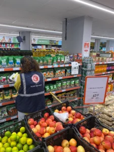 Kırıkkale’de market reyonunda fiyat etiketi denetimi Kırıkkale’de market reyonunda fiyat etiketi denetimi