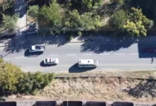 Kırıkkale Millet Bulvarı’ndaki trafik denetiminin drone görüntüsünden bir kare Kırıkkale Millet Bulvarı’ndaki trafik denetiminin drone görüntüsünden bir kare