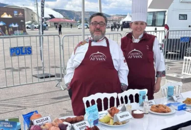 KIRIKKALE MUTFAĞI AFYON'DA REKOR DENEMESİNE DAMGA VURDU - Kırıkkale Haber, Son Dakika Kırıkkale Haberleri KIRIKKALE MUTFAĞI AFYON'DA REKOR DENEMESİNE DAMGA VURDU - Kırıkkale Haber, Son Dakika Kırıkkale Haberleri